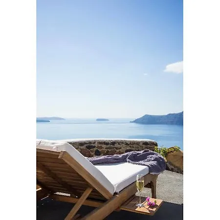 Perivolas Traditional